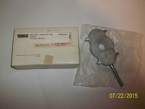 YAMAHA NOS FZ600 FZ700 FZ750 REAR WHEEL CHAIN PULLER 46X-25388-01-00 lb - Picture 1 of 4
