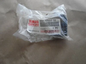 Yamaha Outboard 689-82594-10-00 Wire Harness Clamp - Picture 1 of 3