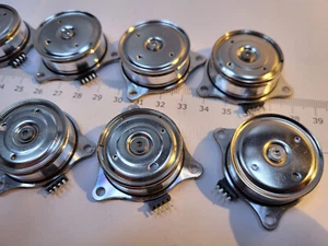 18 Pcs HDD Brushless Spindle Motor 5-12V RC CRAFT DRONE ROBOT 5.400 RPM MAXTOR - Picture 1 of 24