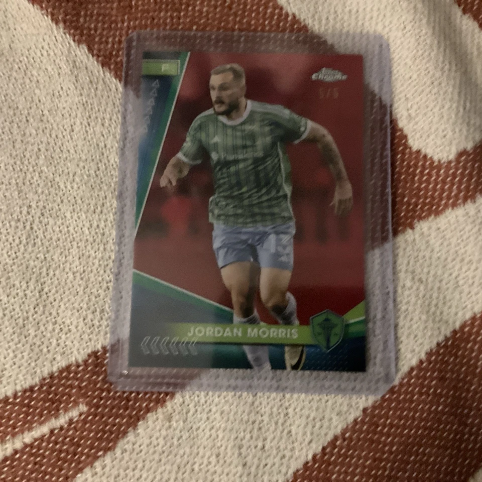 Jordan Morris 2024 Topps Chrome MLS Red Wave 1/5 #172  - Image 1 of 2