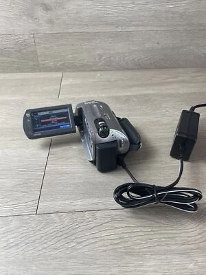 Sony DCR-SR62 Silver 25X Optical Zoom Hard Disk Drive Handycam Camcorder - Image 1 of 4