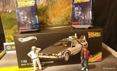 1:18 Hot Wheels DeLorean Back To The Future with 2 figurines.... - Image 1 of 4