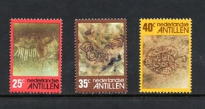 R6054 Antillas Neerlandesas 1977 petroglifos aves tortugas 3v.   MNH - Imagen 1 de 1