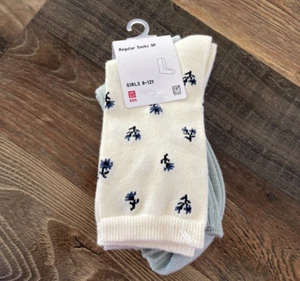 New Uniqlo Kids Socks Assorted Size 8-12 Years Old 3 Pairs - Picture 1 of 7