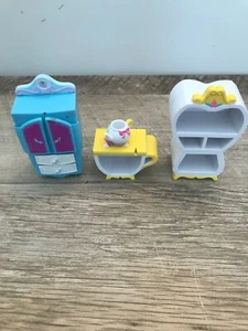 Disney Doll House Furniture - 4 Pieces - Picture 1 of 8