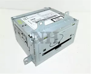 22790015 Vauxhall Astra J Genuine Bosch Radio Stereo CD Player + Sat Nav Head - Picture 1 of 3
