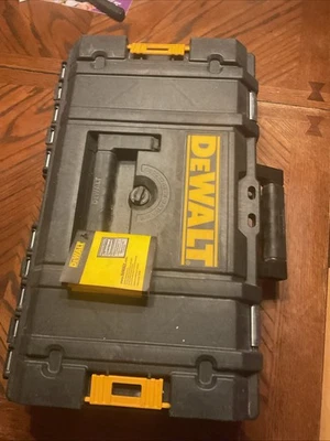 Dewalt TOUGHSYSTEM DS150 Organizer Box, 8 removeable inserts - Image 1 of 4