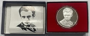 Base James Dean de plata 1988 1 oz 999 plata fina coleccionista caja redonda y certificado de autenticidad - Imagen 1 de 4