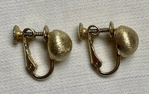 Vintage Napier Gold Toned Screw Back Earrings - Picture 1 of 6