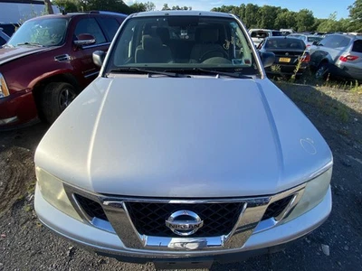 05 06 07 08 09 10 11 12 13 14 15 16 17 18 19 capó Nissan Frontier Foto 1 de 3