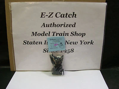 Gar Graves # 808 Phantom Tinplate Track Screws ( 100 count ) Black Phillips 3/4" - Image 1 of 4