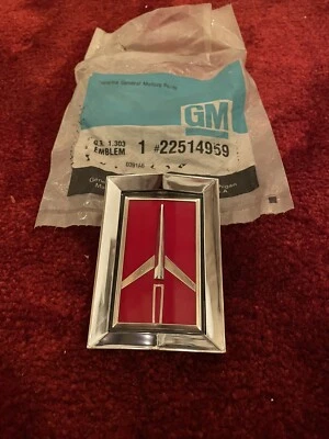 Новый Oldsmobile Delta 88 Royale решетка хром заголовок панели украшения эмблема новый из старых запасов - Изображение 1 из 4