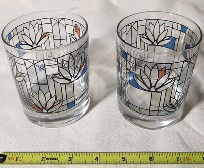 Frank Lloyd Wright Water Lilies Glass Tumbler - Set Of 2 - Used - Image 1 of 4