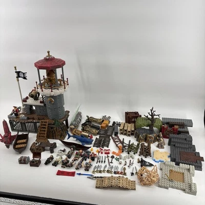 MegaBloks Pyrates Assorted Lot Figures 3618 Privateers Lighthouse Incomplete Set - Image 1 of 4