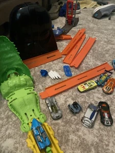 Assorted Hot Wheels Track Orange Red Blue Yellow - Picture 1 of 6