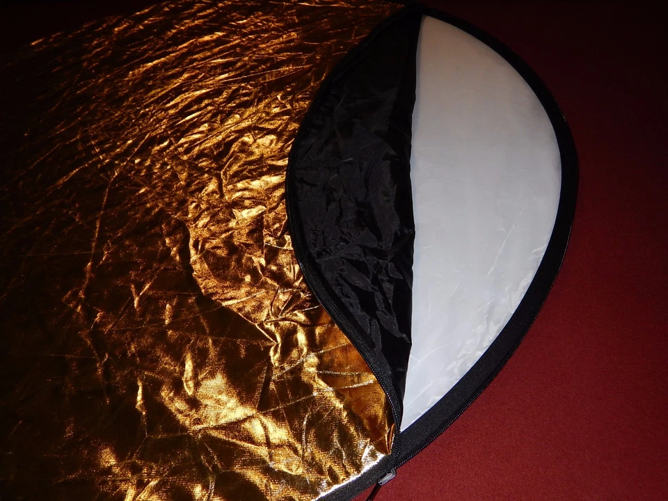 Etekcity 43 Inch Round Gold/Silver/White/Gray Mulit Collapsible disc Reflector - Image 1 of 4