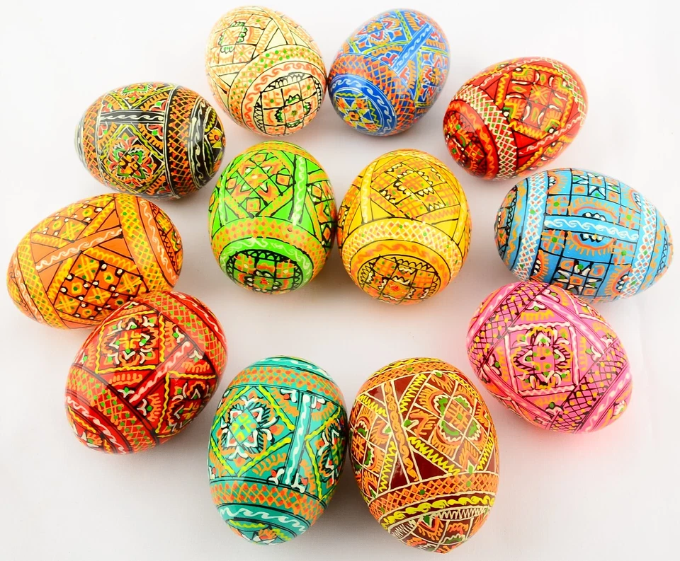 12  Wooden Ukrainian Lemko Pysanky Pysanka Easter Painted Eggs. - Image 1 of 4