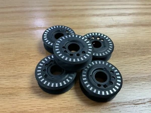 Original Bernina 8 Serie schwarze Jumbo Spulen 5 Stück, top - Bild 1 von 8