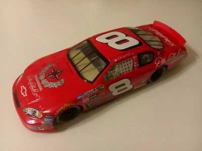 MOTORSPORTS AUTHENTICS 2005 DALE EARNHARDT JR #8 CHEVY EARNHARDT INC NASCAR 1:18 - Image 1 of 4