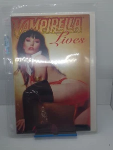VAMPIRELLA LIVES #1 Model Photo cover, Harris Comics 1996 25th Year Anniversary - Picture 1 of 8