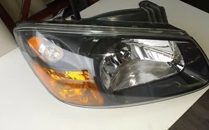 KIA SPECTRA 5 Headlight Assembly 2008 2009 (08 323 1123R) Right w/bulbs Ex. Cond - Picture 1 of 8