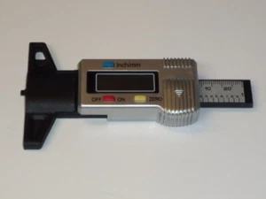 Profundímetro de perfil de neumáticos digital, medidor de perfil, medidor de perfil de neumático >5894060< - Imagen 1 de 1