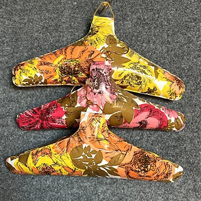 3 Perchas Vintage Años 60 70 Inflables Vinilo Floral Ropa Retro Flor Tavel Foto 1 de 4