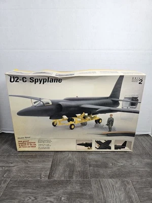 1992 Testors 1/48 Lockheed U-2C Spyplane W/Ground Equipment Airplane Model Open - Image 1 of 4