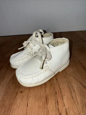 Vintage Buster Brown WHITE LEATHER BABY SHOES Boots High Top Lace-up Sz 3 1/2 - Image 1 of 4