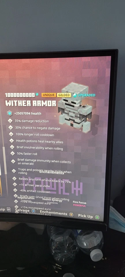 Minecraft Dungeons - Armor Wither Unique Gilded Perfect Xbox/PS4/Switch/PC - Image 1 of 1