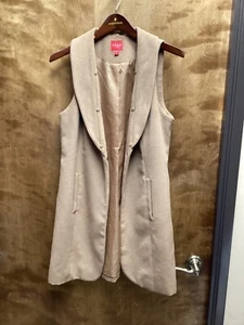 Women "GUESS" dark tan sleeveless long vest. Size Small. P.O. - Picture 1 of 2