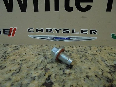 03-17 Dodge Jeep Chrysler Motor Aceite Pan Drenaje Tapón Fábrica Mopar OEM Nuevo Foto 1 de 2