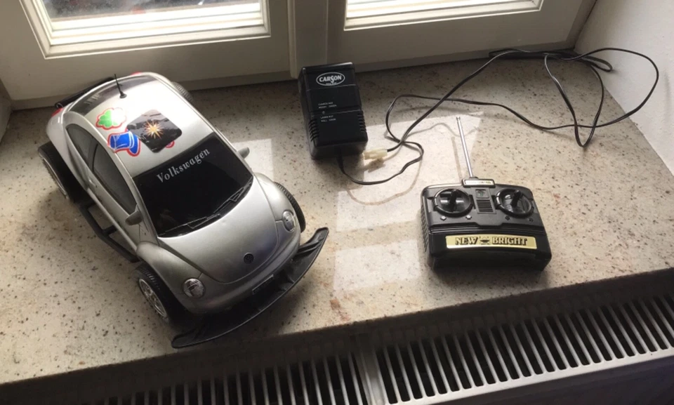 Seltener New Bright Volkswagen VW Beetle silber Spielzeug Auto NB 11976 - Bild 1 von 4