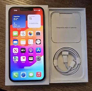 Smartphone Apple iPhone 13 - 128 Go - Noir minuit (Désimlocké) A2482 5G - Photo 1 sur 2