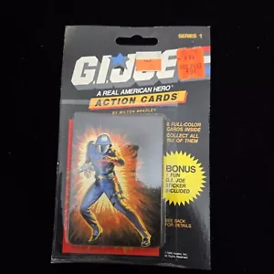 1986 HASBRO G.I. JOE ACTION CARD STICKER PACK SEALED TOP 98 Cobra Enemy Leader - Picture 1 of 6