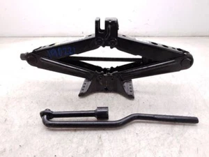 2003 LEXUS GS430 JACK AND TOOL KIT ASSEMBLY - Picture 1 of 12