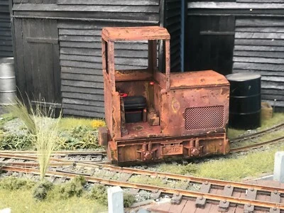 GN15 - Lister critter -NEW - G-scale on 00 track uses a tenshodo spud - Image 1 of 4