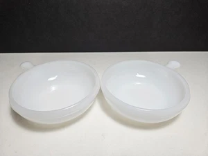 Vintage Glasbake weiß Milchglas Suppe Chili Müslischalen mit Griff 2er Set - Bild 1 von 6