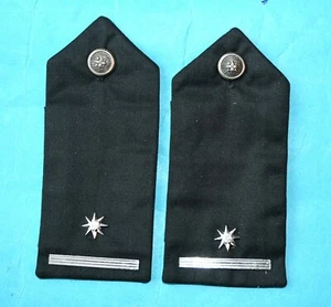 GERMAN MAYBE RUSSIAN ARMY OFFICERS PAIR OF RANKING SHOULDER SLIDES (EPAULETTES). - Picture 1 of 3