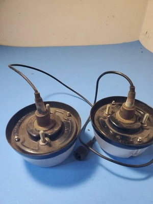 Guía de conjuntos de lámparas de estacionamiento para camioneta Chevrolet 1955-1962 F1A-55 GM 897081 NUEVO DE STOCK Foto 1 de 2