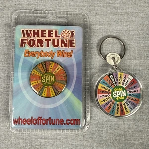 Insignia Pin Promocional Rueda De La Fortuna Giro - Nuevo - RARO Llavero Juego De TV De Colección - Imagen 1 de 6