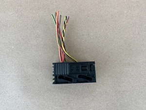 04-05 BMW 525i 530i 545i 645Ci 650ci Micro Power Control Module Wiring Socket - Picture 1 of 4