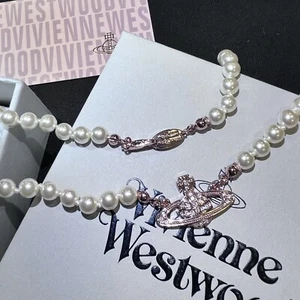 Vivienne Westwood Mini Bas Relief Pearl Choker Necklace New in Box B14 - Picture 1 of 9