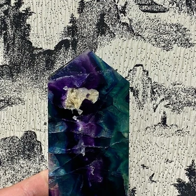 Muestra de pilar de cristal de fluorita multicolor natural - 15,55 OZ Foto 1 de 4