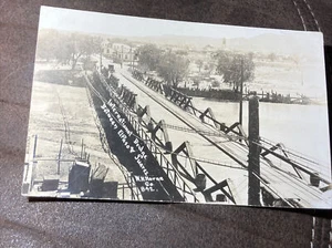 Internationale Brücke über Rio Grande zwischen El Paso, Texas und Suarez Mexiko - Bild 1 von 2