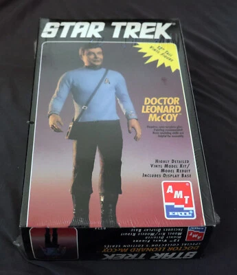 AMT Ertl Star Trek Doctor Leonard McCoy Vinyl Model Kit 1/6 New Factory Sealed - Image 1 of 2