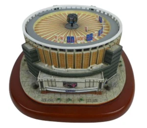 Danbury Mint Madison Square Garden 1999 NBA New York Knicks Stadium Replica - Bild 1 von 11