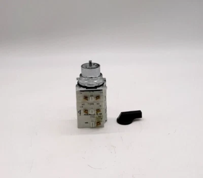 Cutler Hammer CAM 3 Selector Switch w/10250T-91000T (3) Contact Blocks - Image 1 of 3