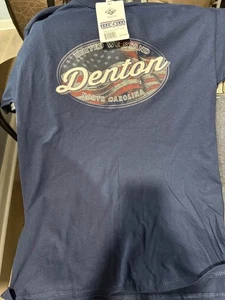 Neu mit Etikett 2 - grafisches Shirt - Denton NC Größe Small Unisex - blau feiern Sie Ihre Heimatstadt - Bild 1 von 7
