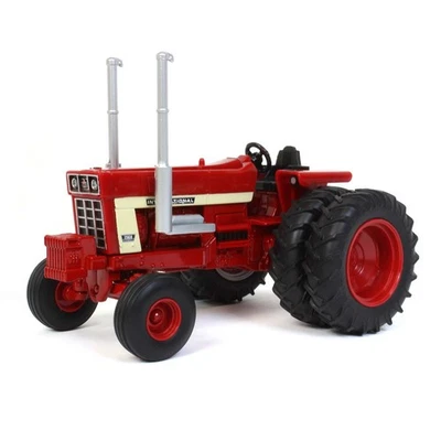 ERTL 1/32 International Harvester 1568 Open Station Tractor 44225 - Image 1 of 4